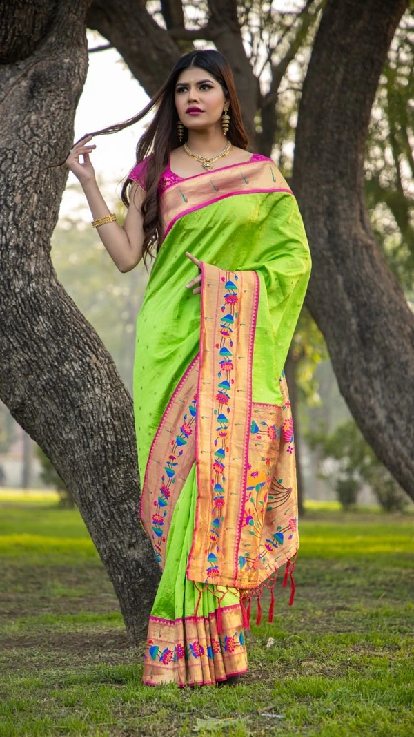 Aradhna Silk Saree