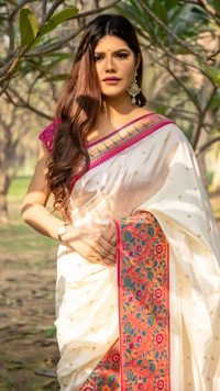 Aradhna Silk Saree