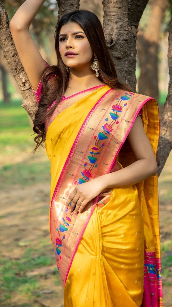 Aradhna Silk Saree