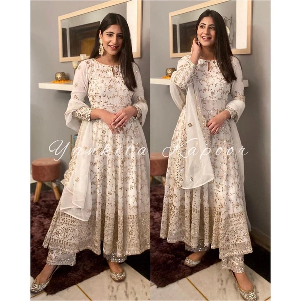 GOWN YONKITA KAPOOR