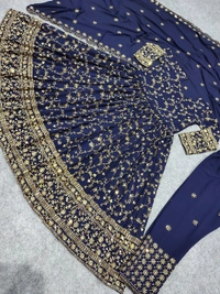 GOWN YONKITA KAPOOR