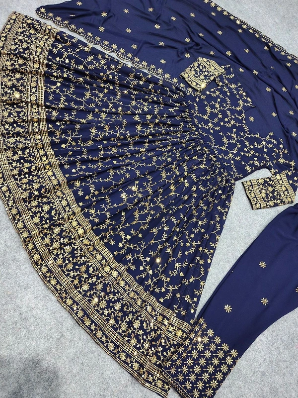 GOWN YONKITA KAPOOR