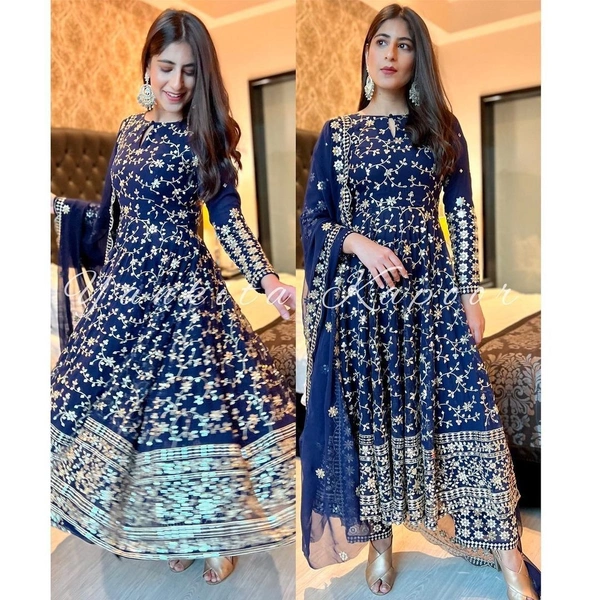 GOWN YONKITA KAPOOR