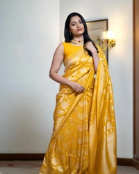 SSD Golden Queen Saree - Gold