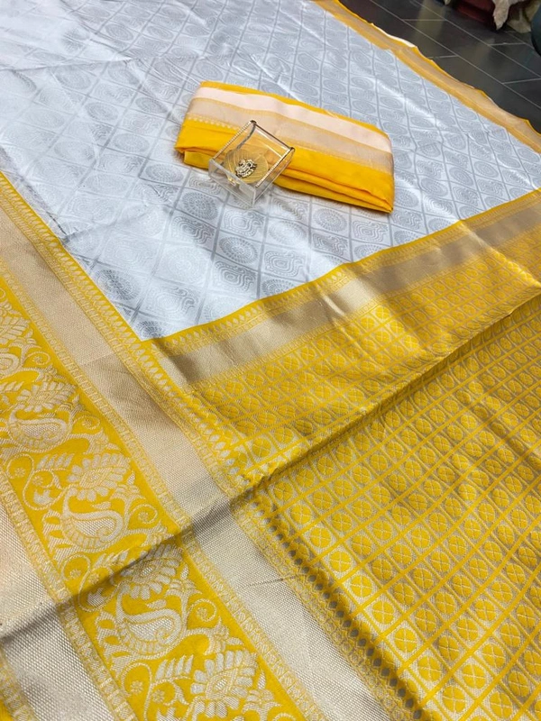 ES 8145 - http://store.shoopy.in/mobilekart, yellow 💛, 8145