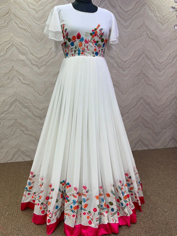 SSD GOWN 2022 - white 🤍