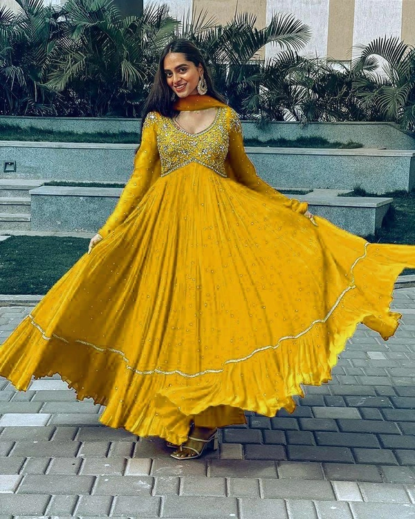 SSD ANARKALI GOWN  - Red ♥️