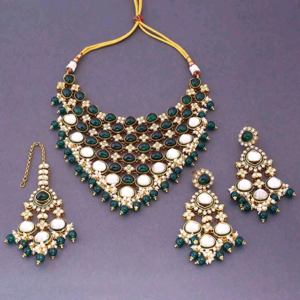 Gold-Plated Kundan Jewellery Set
