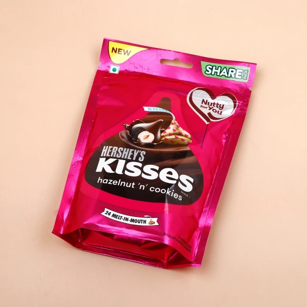 HERSHEYS HERS KISSES Hazelnut Cookies 33.3gm
