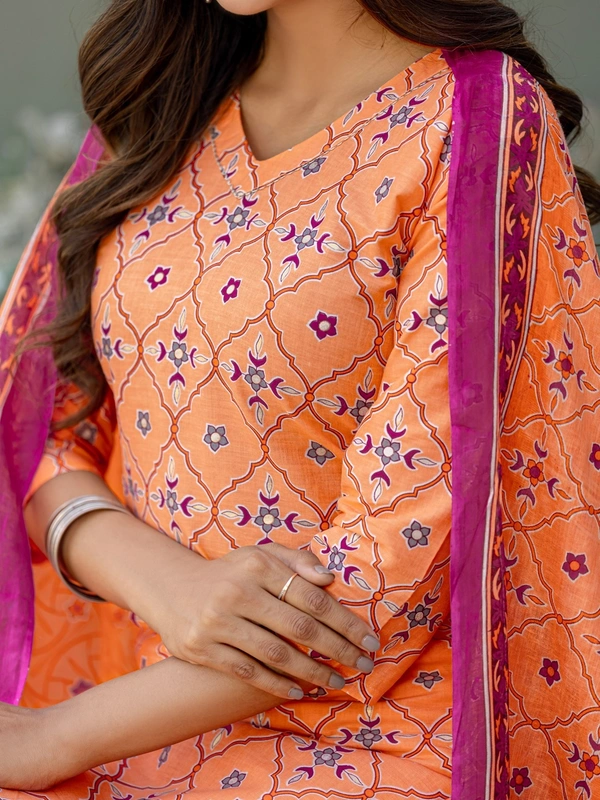 Cotton Blend Printed Kurti Pant Dupatta Set