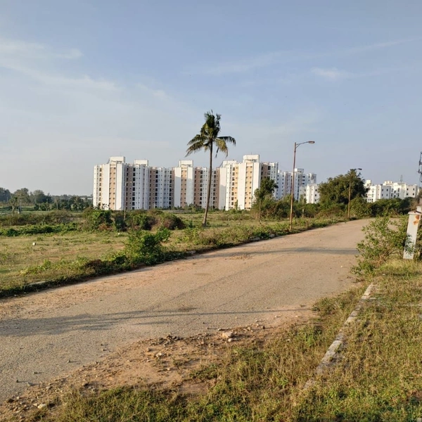 Honeyvilla - white, 3.16 acre, 57 plots