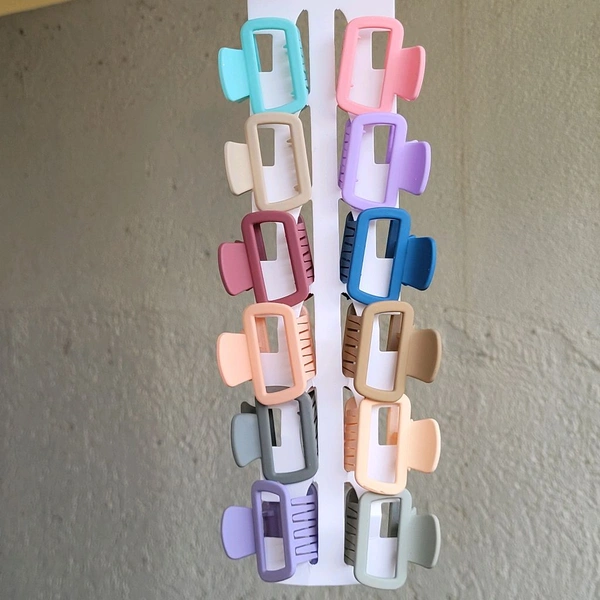 Matte Finsh Clip Medium Size - P1034