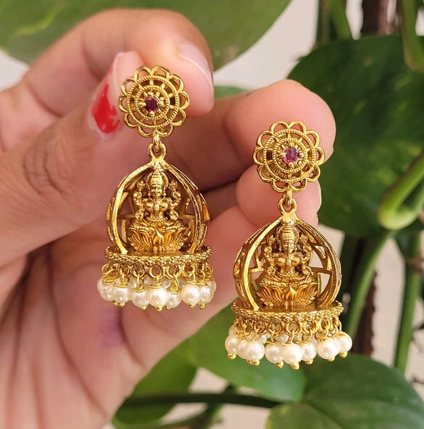 Beautiful Design Lakshmi Devi Butta - PCZE001