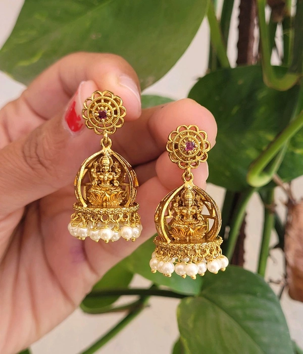 Beautiful Design Lakshmi Devi Butta - PCZE001