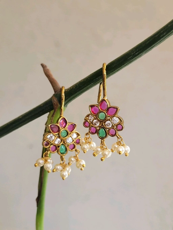 Beautiful Bugadi Earrings