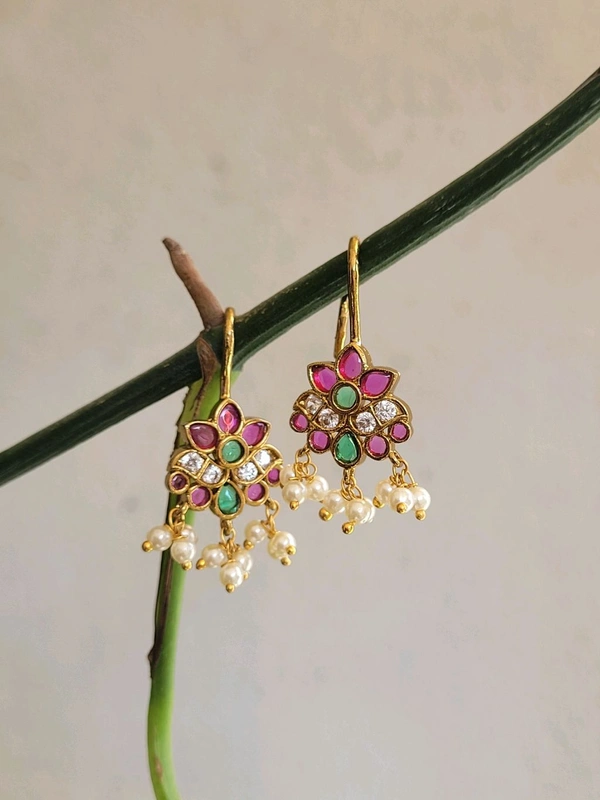 Beautiful Bugadi Earrings