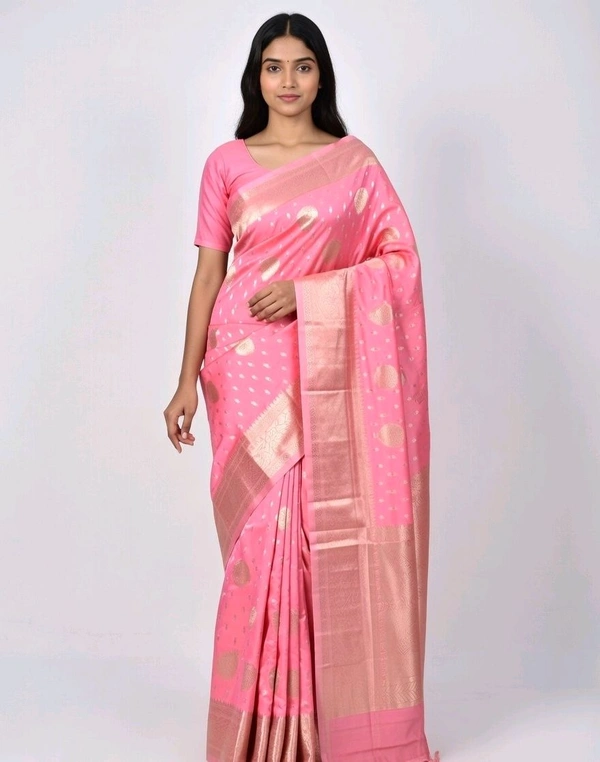 Banarasi Light Saree in Peach with Blouse Piece – Elegant Traditional Saree for Women