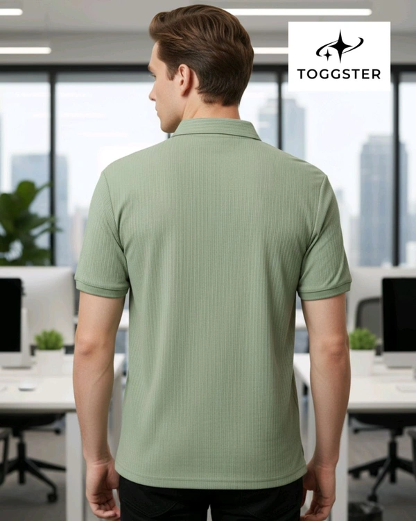 Toggster Men's Half Sleeve Zipper T Shirt - M