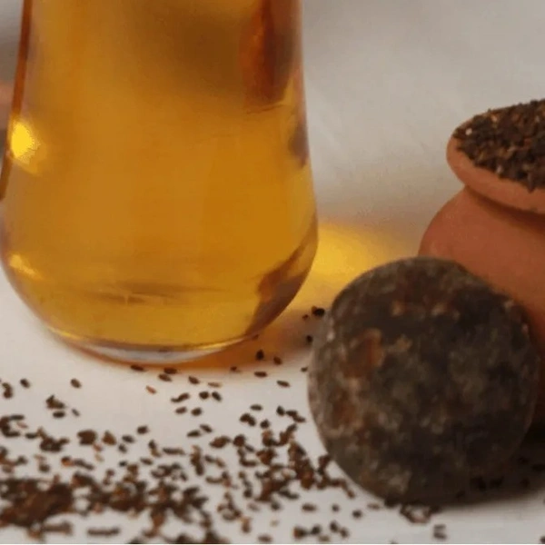 Sesame Karupatti oil <<செக்கு கருப்பட்டி நல்லெண்ணெய் >> - 1000 ML