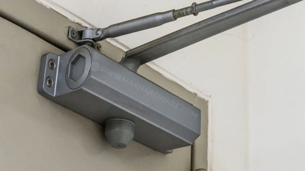 Automatic Hydraulic Double Speed Aluminium Door Closer Premium Heavy Duty for Residential/Commercial Purpose with Fitting Set (Silver) Weight Capacity: 30kg- 70kg.(Pack of 1)