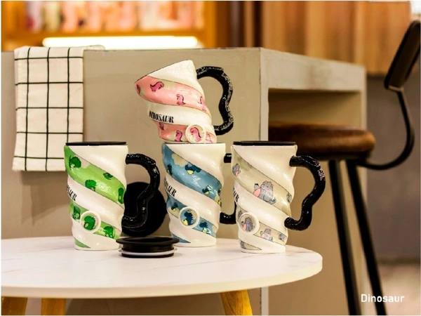 Cute Dinosaur Themed Ceramic Mug with Slidable Lid - 450ml (1 Piece, Random Design)
