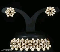 Gracefull Gold Plated Pearl Kundan Chokar For ย Celebration - Free size, White