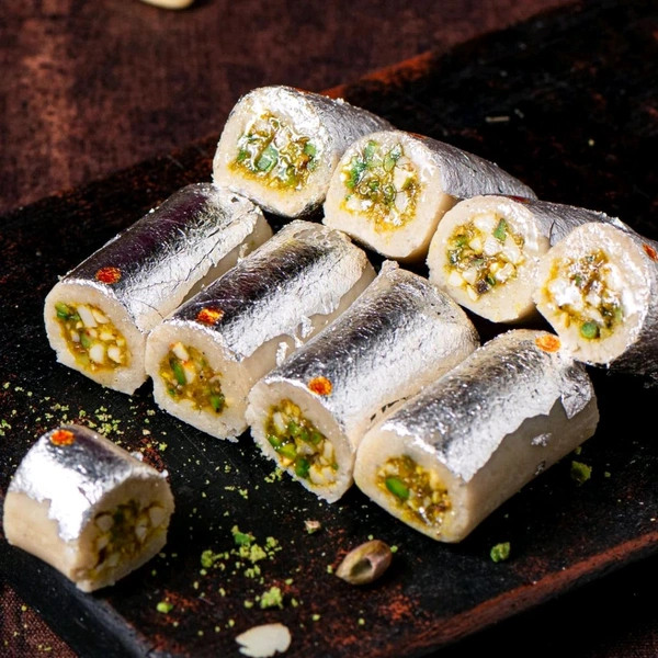Kaju Pista Roll - 500gm