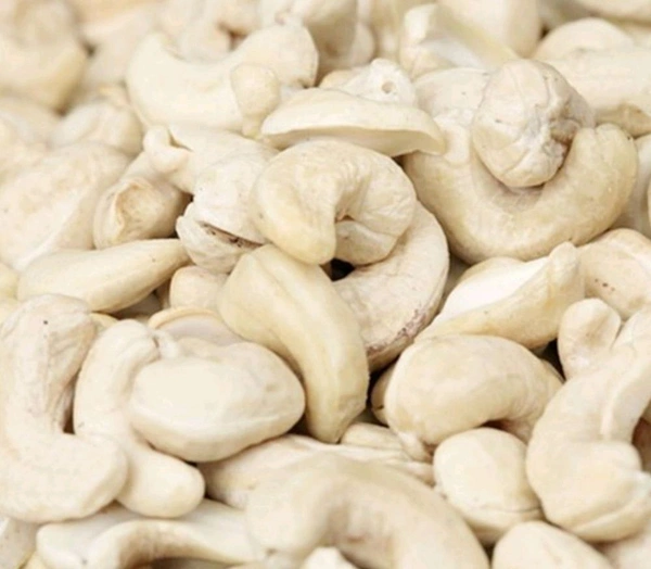 Kaju / Cashews (W320) - 1kg