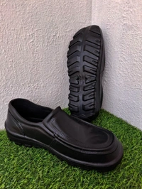 DLF Footwear (Footwear. N7)