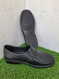 DLF Footwear (Footwear. N8