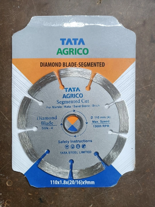 Diamond B - White, 4" R90