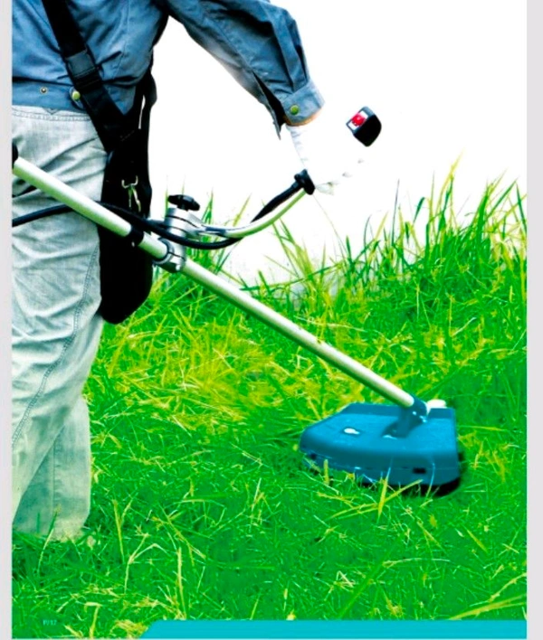 740 Grass Cutting With Side Pack
