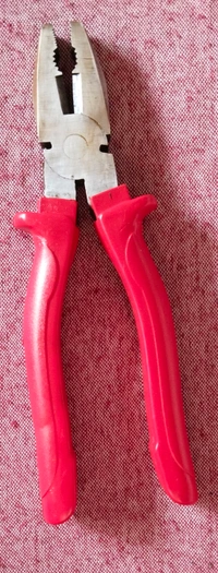 HD Plier 8"
