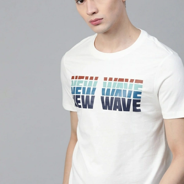 Men White & Blue Typography Printed Pure Cotton T-shirt - L