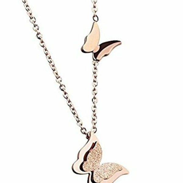Yellow Chimes Latest Fashion Stainless Steel Gold Plated Charm Pendant 