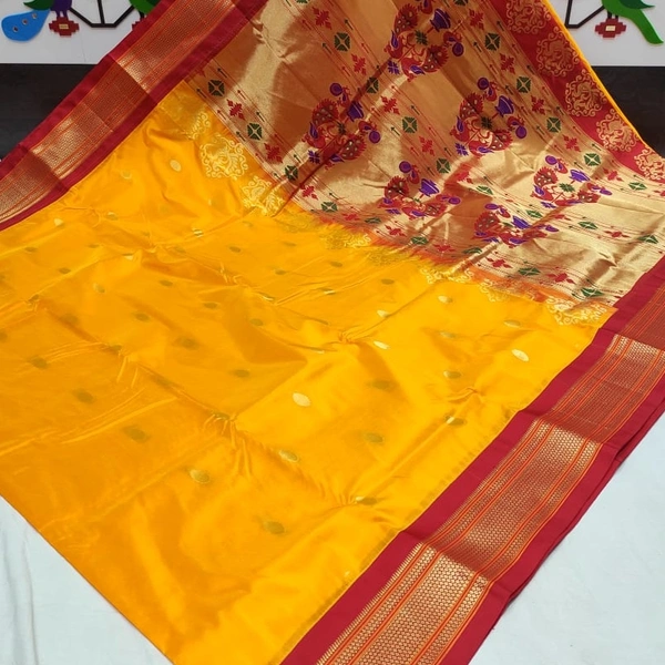 Dollar Butta Maharani Paithani