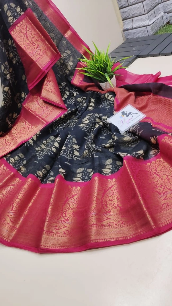 Maheshwari Saree