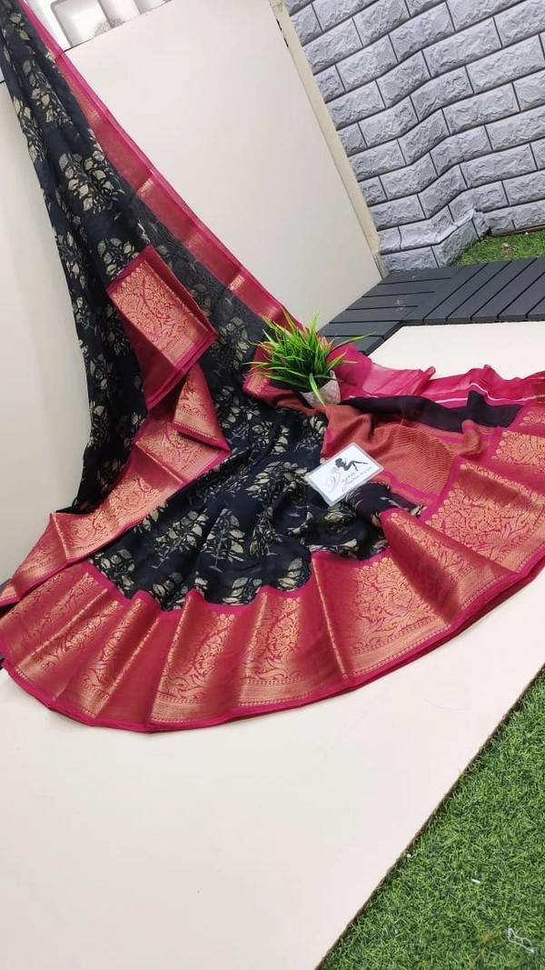Maheshwari Saree