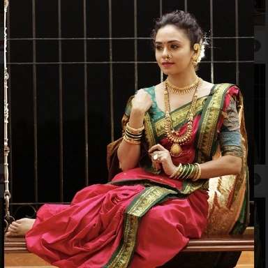 Nauvari Saree