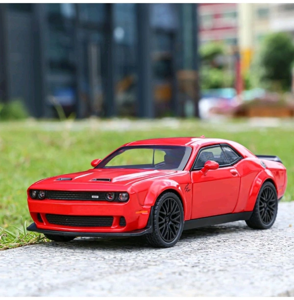 1:24 Scale Exclusive Alloy Metal Pull Back Die-cast Car Model with Sound Light Mini Auto Toy for Kids Metal Model Toy Car with Sound and Light? (1.24 Dodge Challenger-RED)