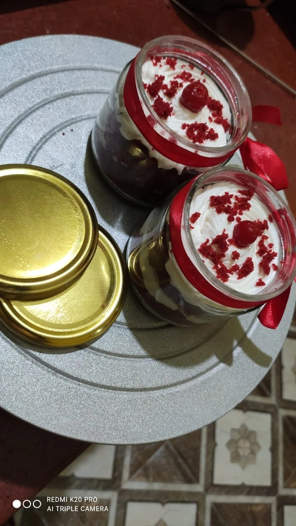 Red Velvet - Red, white and cherry