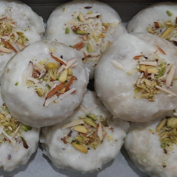 SURTI GHARI (ALMOND & PISTACHIO) - GREEN, 1.00 kg