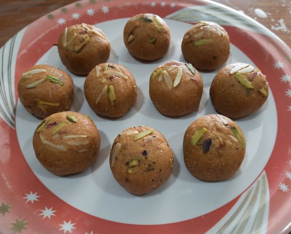 BESAN LADDU - 1.0 kg