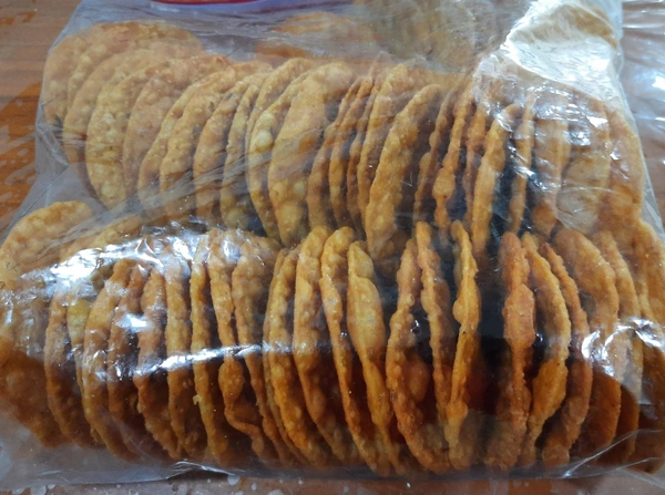 MASALA/METHI PURI