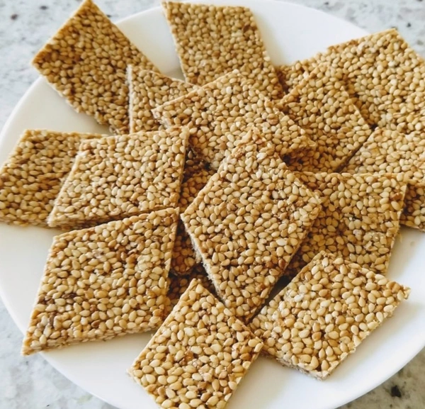 TIL (SESAME) CHIKKI - 500 gm