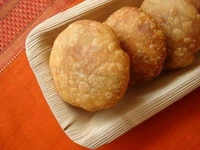 খাস্তা কচুরি (Khasta Kachuri)