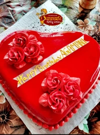 Love Cake Rose Eggless - 1.5 Pound