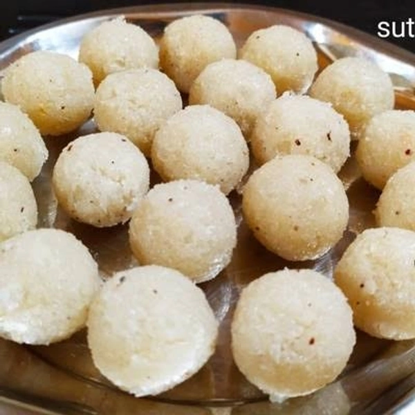 Narkel Naddu ( নারকেল নাড়ু)