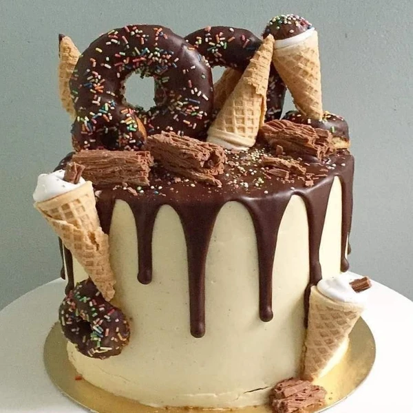 Donut Cake  - 3 Pound