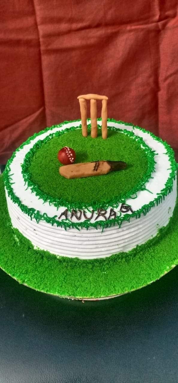 Cakes by Sonali - Cricket cake with plastic cake toppers. | Facebook